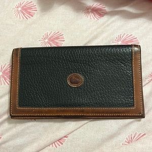 Dooney and Bourke checkbook cover (black)